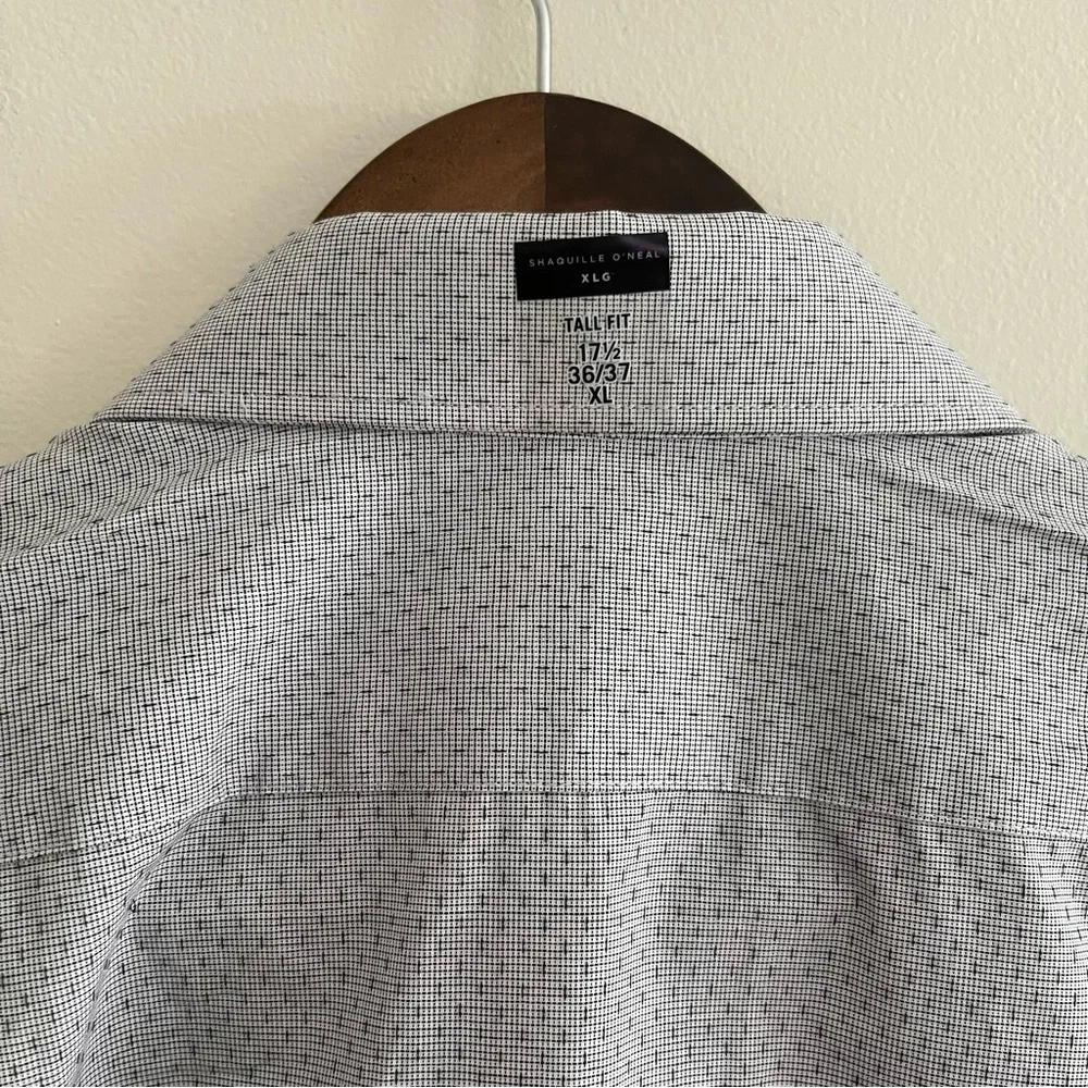 NWT Shaquille O’Neall Button-Up Shirt